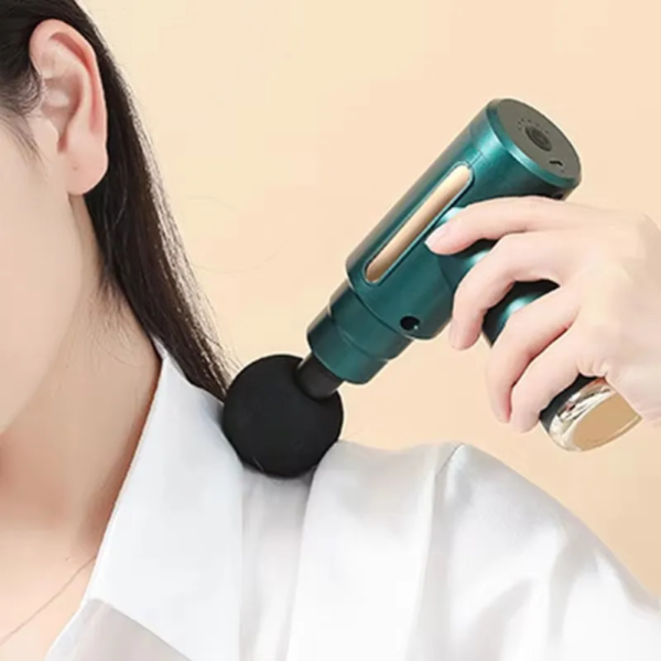 Ударний масажер для м'язів Massage Gun Перкусійний акумуляторний для всього тіла з 4 насадками