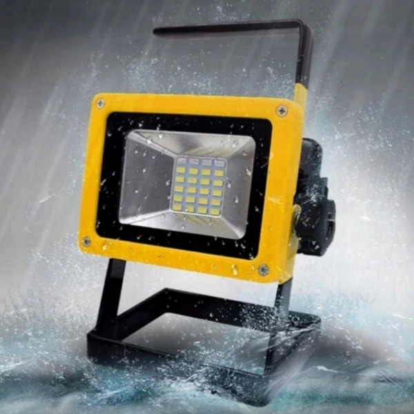 Светодиодный аккумуляторный прожектор Led FloodLight 30W переносной ручной фонарь на подставке Светодиодный аккумуляторный прожектор Led FloodLight 30W переносной ручной фонарь на подставке