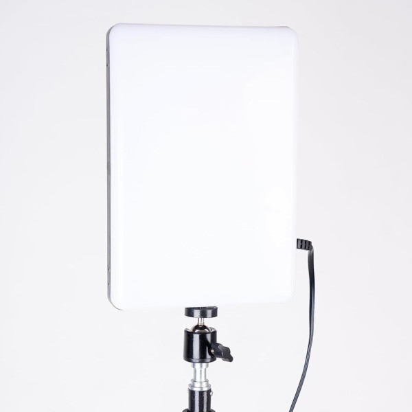 Прямоугольная светодиодная лампа 23х16см PL260 с пультом и штативом 2м LED прожектор для фото видеосъёмок Прямоугольная светодиодная лампа 23х16см PL260 с пультом и штативом 2м LED прожектор для фото видеосъёмок