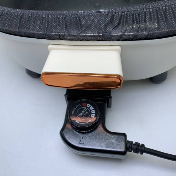 Электрокастрюля с крышкой 6 л Hoffmans Electronics HM-3030 Кастрюля с антипригарным покрытием от сети Бежевая Электрокастрюля с крышкой 6 л Hoffmans Electronics HM-3030 Кастрюля с антипригарным покрытием от сети Бежевая