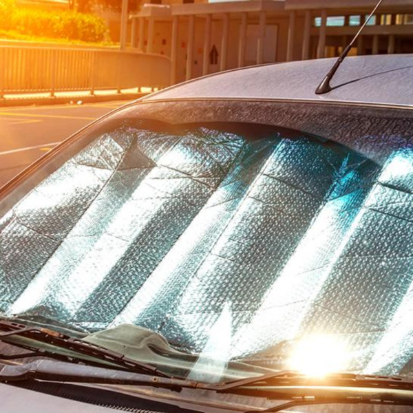 Солнцезащитная автоштора на присосках на лобовое и заднее стекло машины 130х58 см Автоштора зеркальная фольга