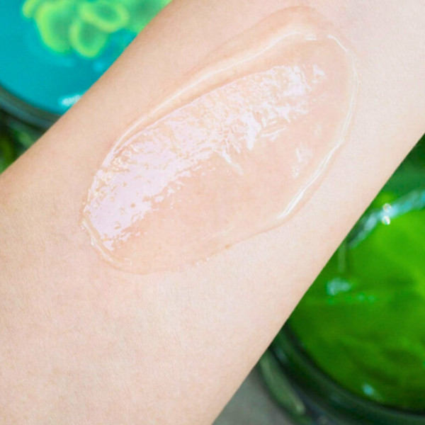 Универсальный гель Moisture Cica Soothing Gel для лица и тела с экстрактом центеллы 300 мл