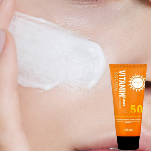 Солнцезащитный крем с витаминами Eshumi Vitamin Laser SPF 50+ Солнцезащитный крем с витаминами Eshumi Vitamin Laser SPF 50+
