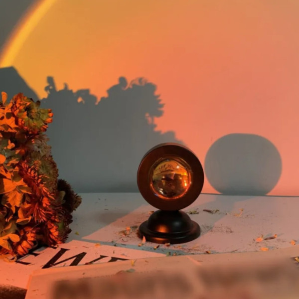 Проекционный мини светильник Sunset Lamp с пультом USB проектор атмосферная RGB лампа разноцветная Проекционный мини светильник Sunset Lamp с пультом USB проектор атмосферная RGB лампа разноцветная