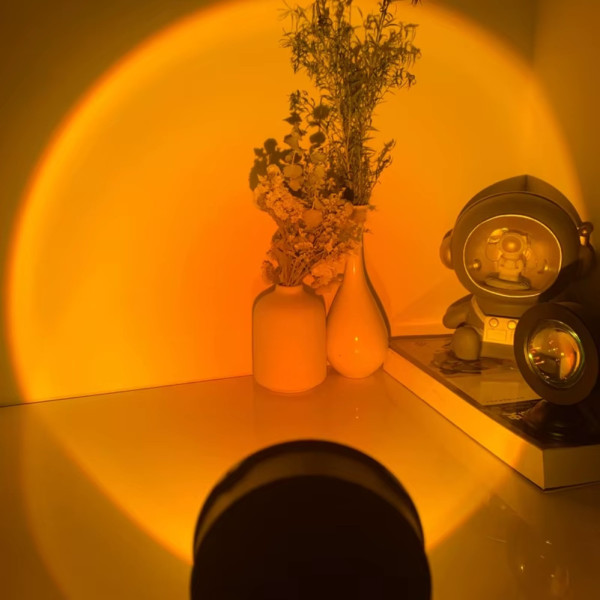 Проекционный мини светильник Sunset Lamp с пультом USB проектор атмосферная RGB лампа разноцветная Проекционный мини светильник Sunset Lamp с пультом USB проектор атмосферная RGB лампа разноцветная