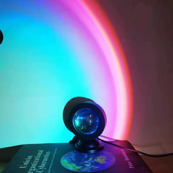 Проекционный мини светильник Sunset Lamp с пультом USB проектор атмосферная RGB лампа разноцветная Проекционный мини светильник Sunset Lamp с пультом USB проектор атмосферная RGB лампа разноцветная