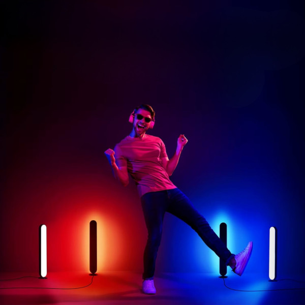 Світлодіодні RGB панелі Настільні світильники з APP SMART та пультом LT-22 Фонове LED світло комплект 2 шт Світлодіодні RGB панелі Настільні світильники з APP SMART та пультом LT-22 Фонове LED світло комплект 2 шт