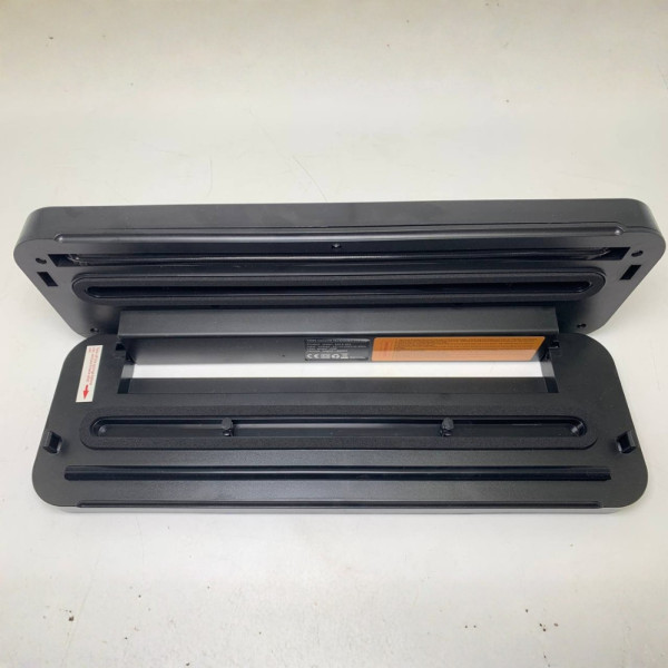 Вакууматор домашний упаковщик с пакетами автоматический Vacuum Sealer Вакуумный бытовой аппарат для упаковки продуктов для дома