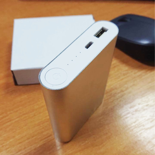 Портативный внешний аккумулятор Power bank зарядное устройство Повербанк тайп си и юсб 10000 mAh - 10400 mAh