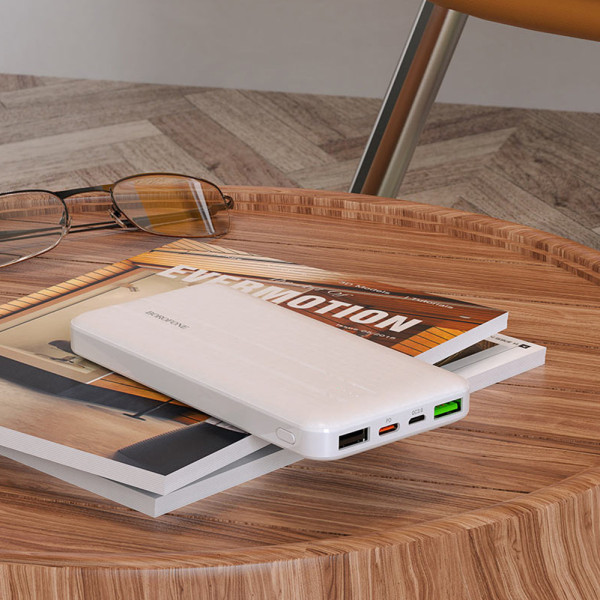 Портативный внешний аккумулятор BJ9 10000 mAh белый Power bank зарядное устройство повербанк usb Type-C