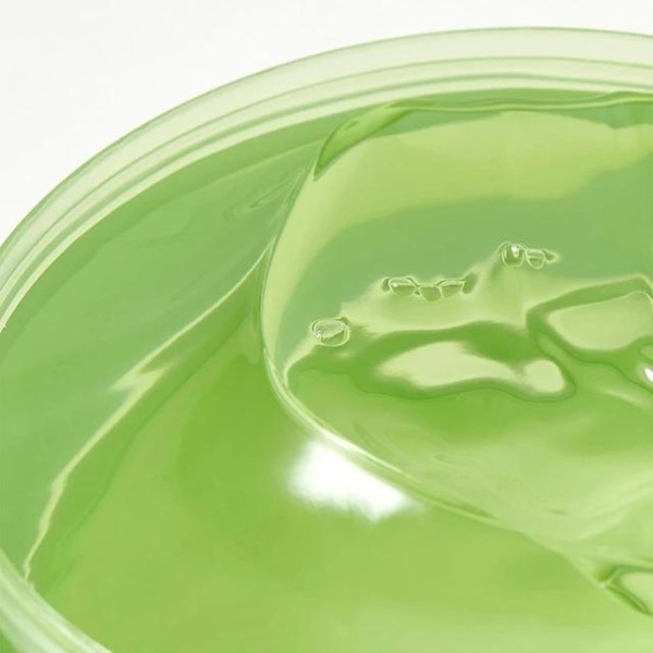 Универсальный гель с Aloe Vera успокаивающий и увлажняющий для лица и тела 300 мл Универсальный гель с Aloe Vera успокаивающий и увлажняющий для лица и тела 300 мл