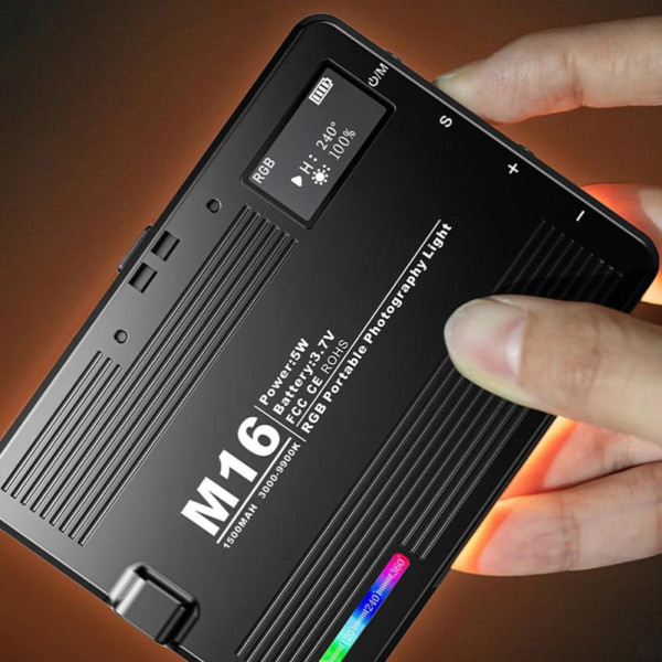 Бездротове накамерне відеосвітло M16 RGB акумуляторна міні лампа LED портативна для фото та відео